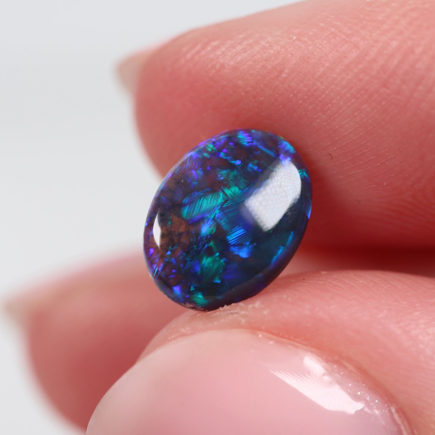 1.23cts (9.5x7.2.7mm) Black Opal