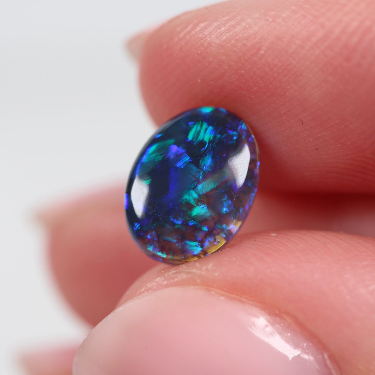 1.23cts (9.5x7.2.7mm) Black Opal