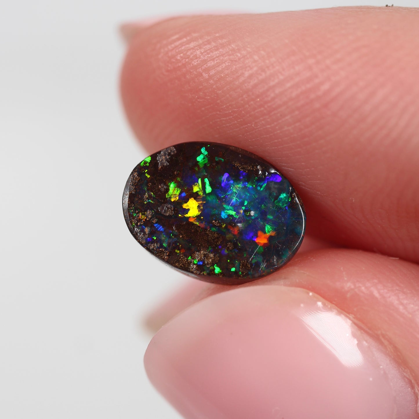 2.3ct (10.2x7.5x2.7mm) Boulder Opal