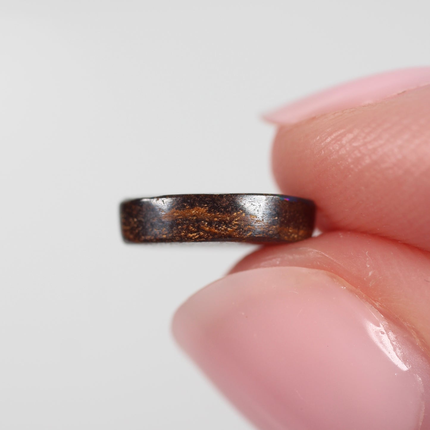 2.3ct (10.2x7.5x2.7mm) Boulder Opal