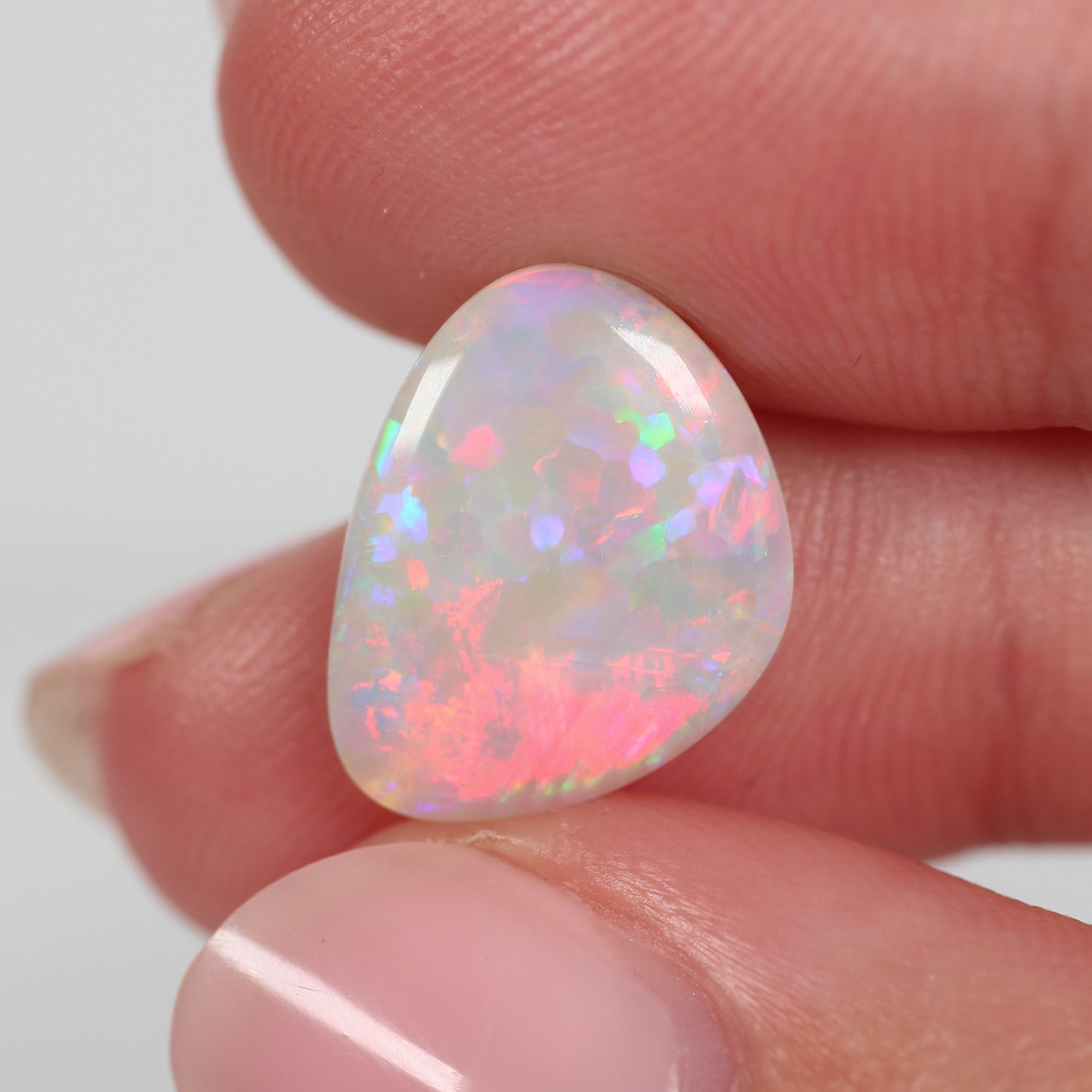 3.60ct (15.1 x 11.5 x 3.5mm) White Opal