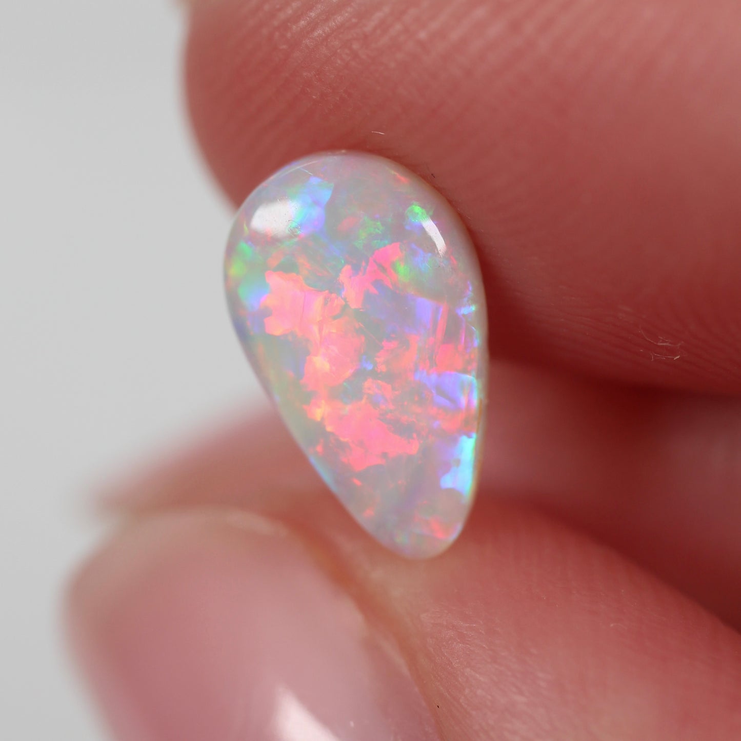 0.93ct (10.6 x 6.5 x 2.2mm) White Opal