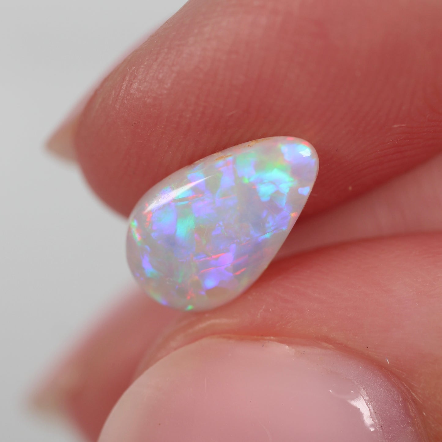 0.93ct (10.6 x 6.5 x 2.2mm) White Opal