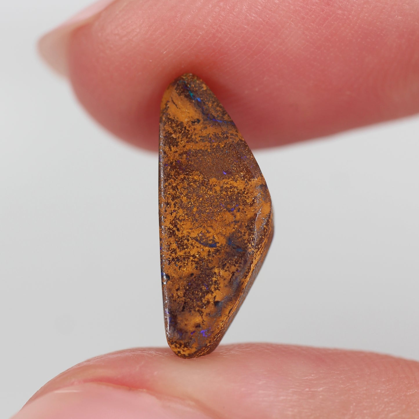 2.55ct (16.2 x 6.4 x 3.3mm) Boulder Opal