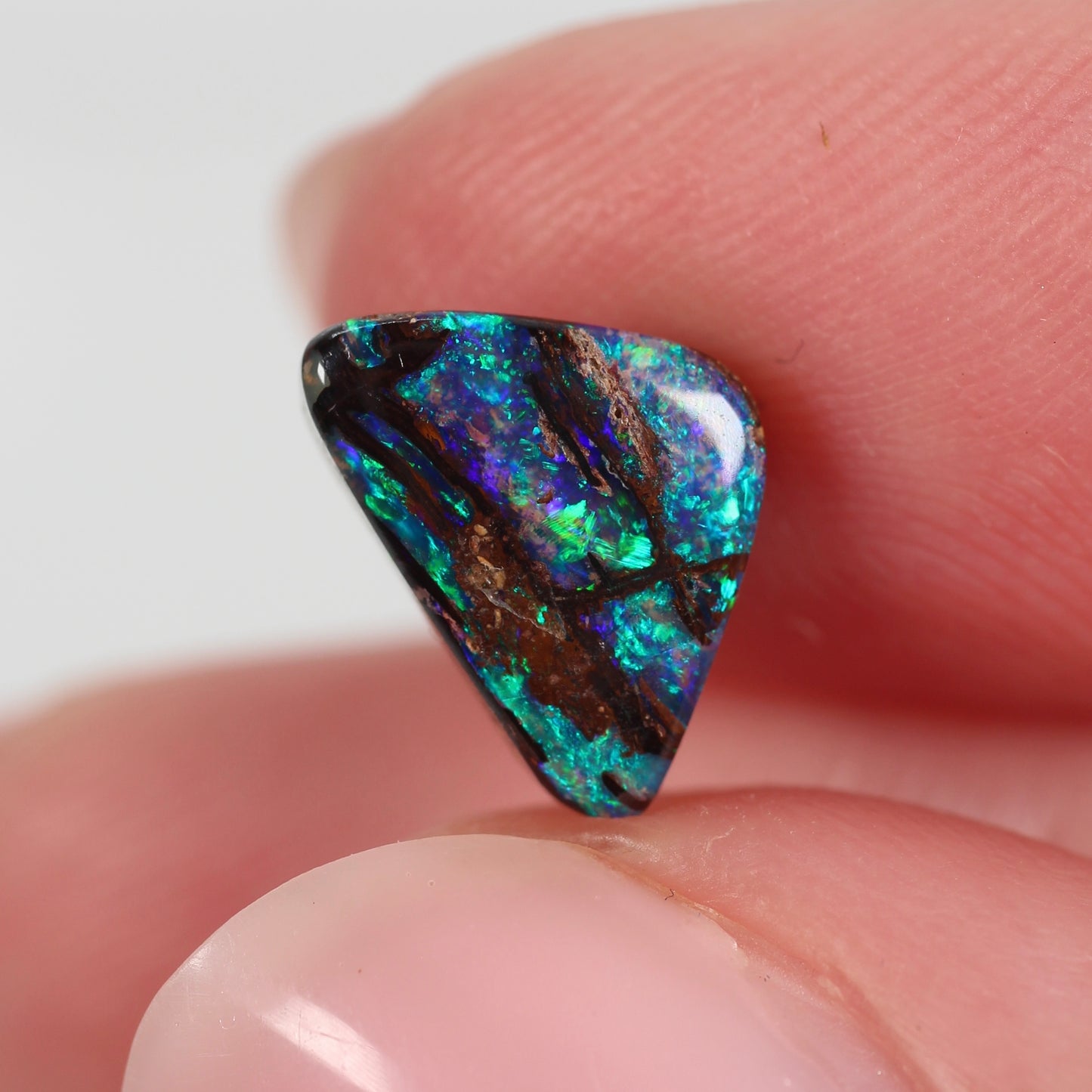 2.00ct (10.8 x 7.4 x 3.4mm) Boulder Opal