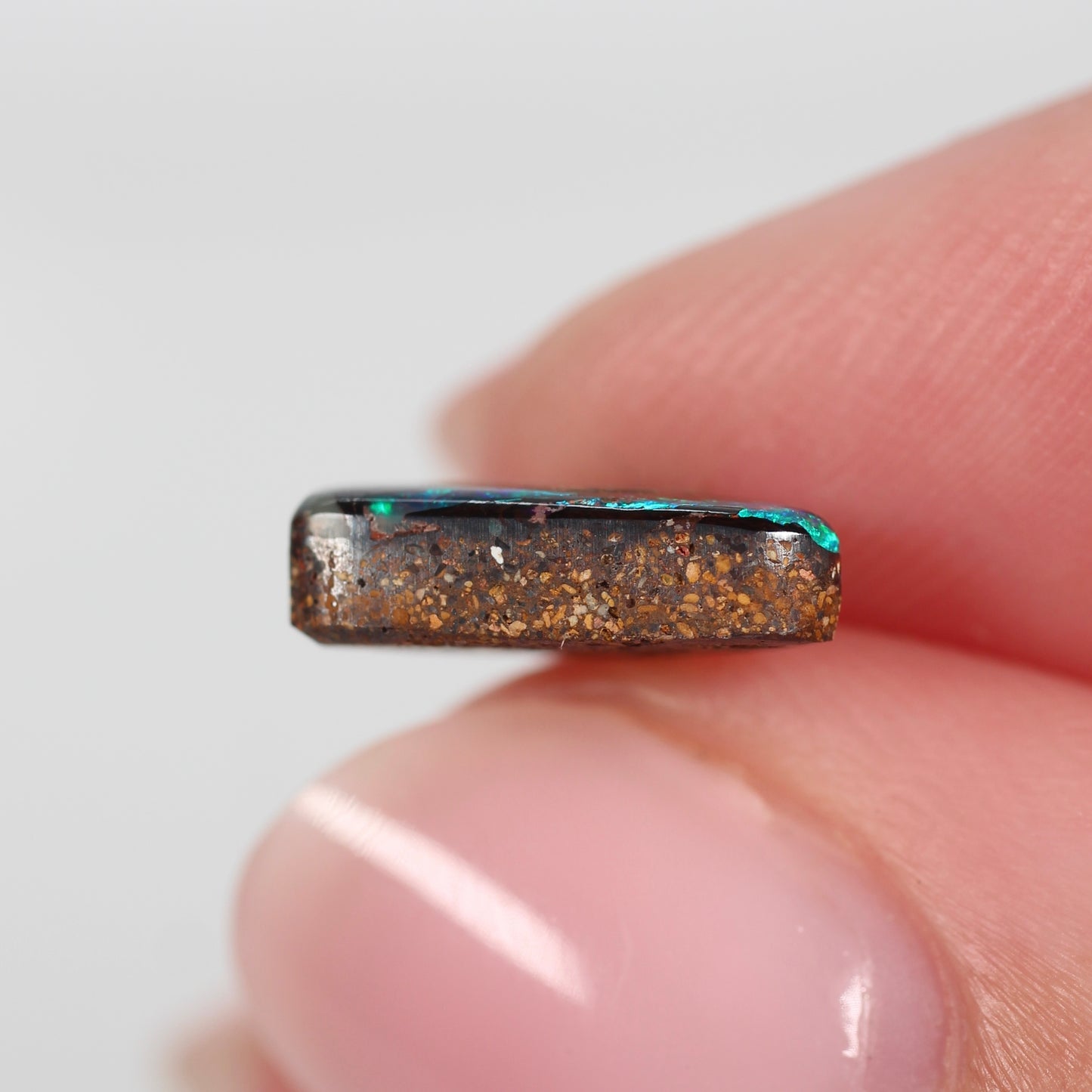 2.00ct (10.8 x 7.4 x 3.4mm) Boulder Opal