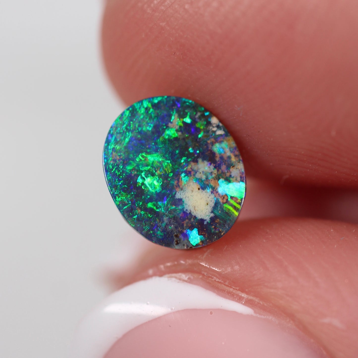 1.05ct (8.0 x 6.7 x 2.2mm) Boulder Opal