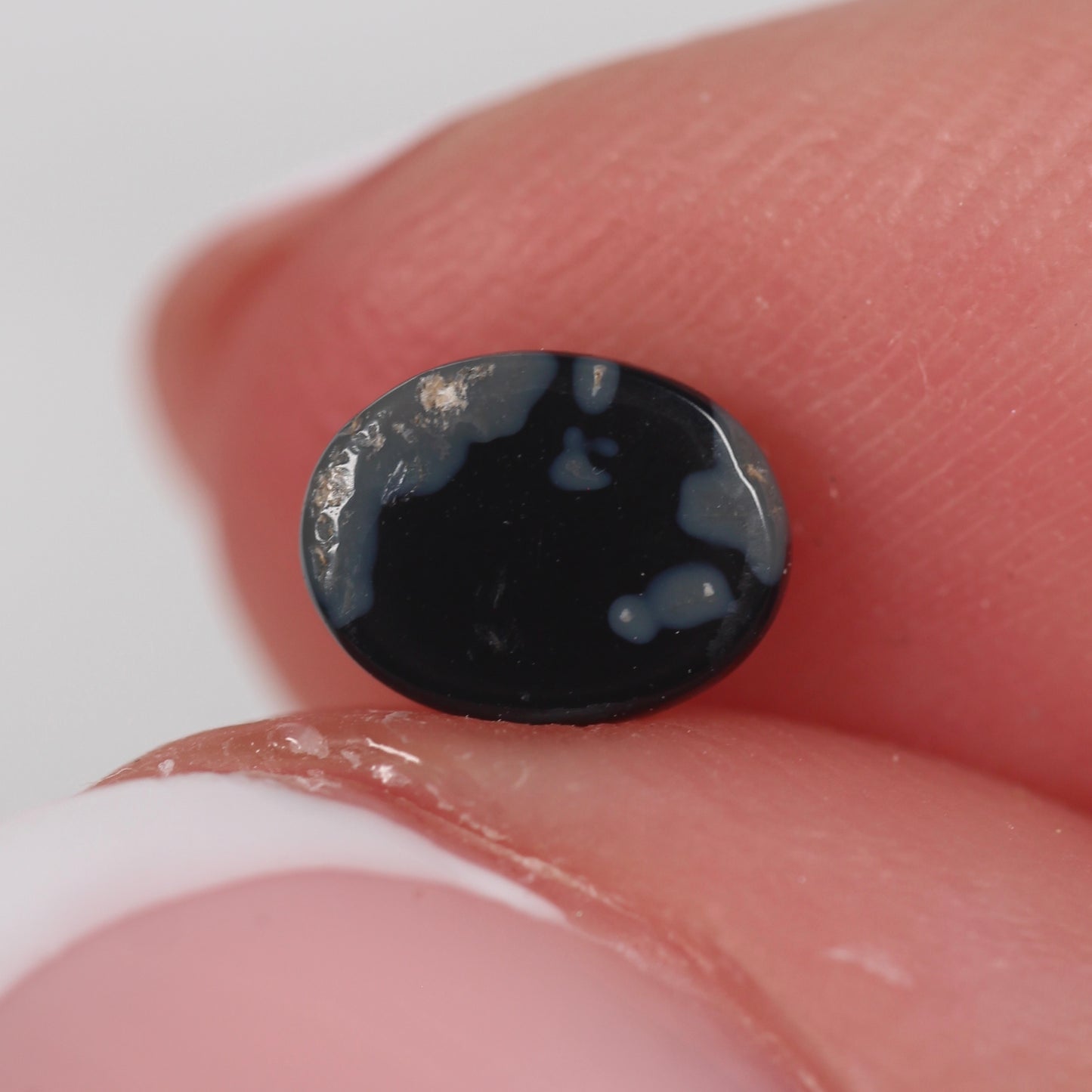 0.71ct (6.8 x 5.2 x 3.0mm) Black Opal