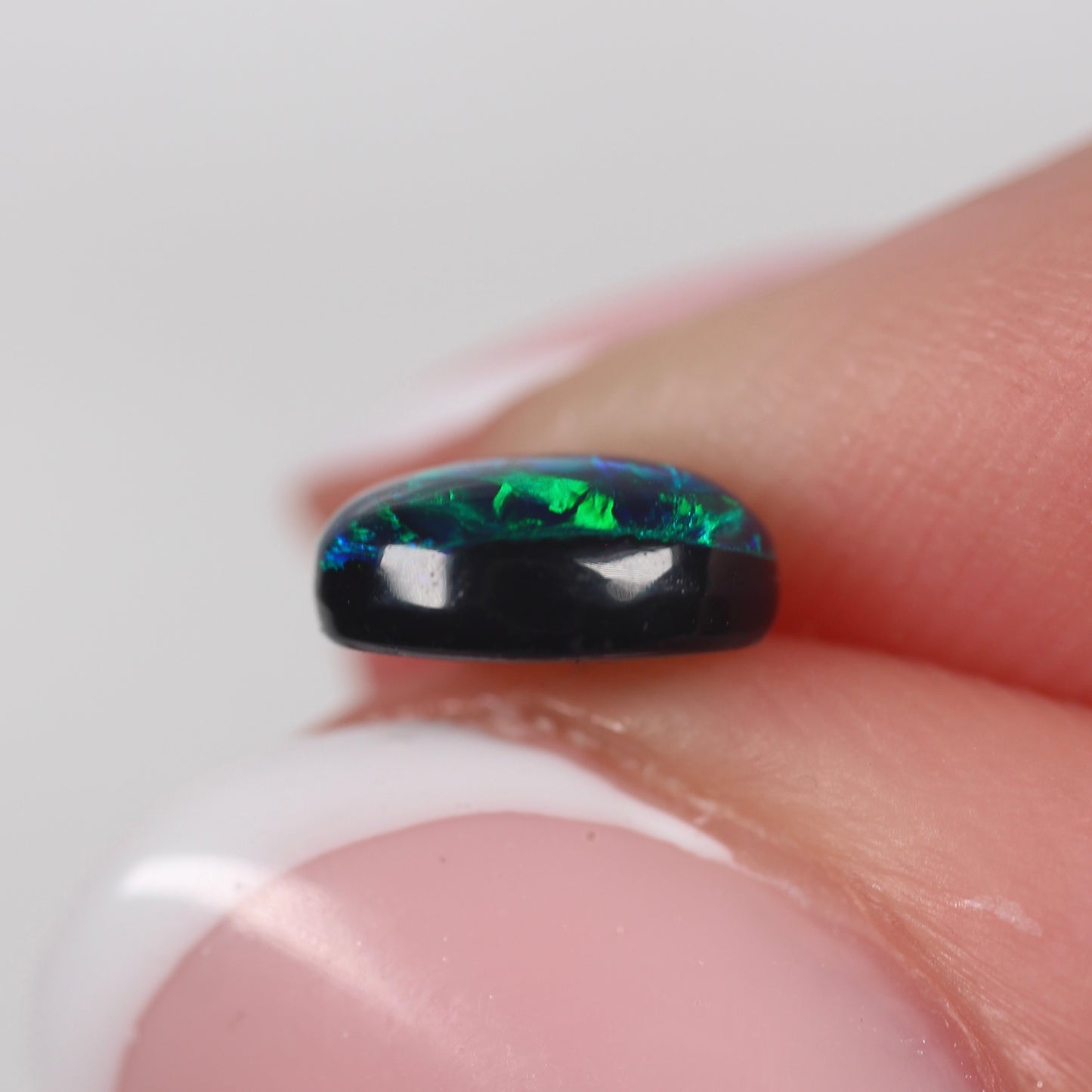 0.71ct (6.8 x 5.2 x 3.0mm) Black Opal