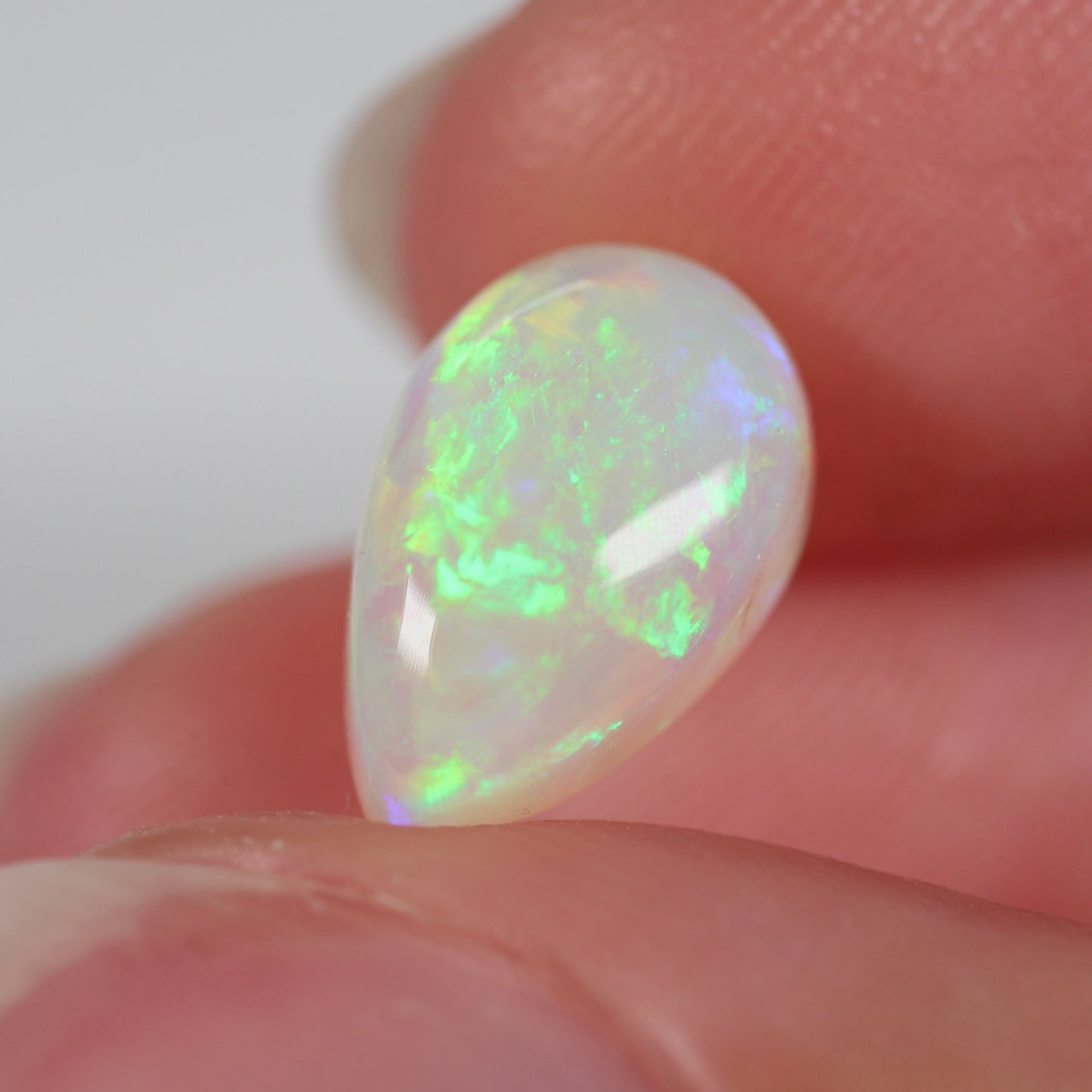 2.35ct (11.7x7.5x4.3mm) Crystal Opal