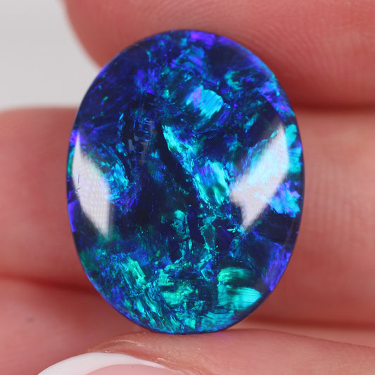 12.23ct (19.6x15.4x6.7mm) Black Opal