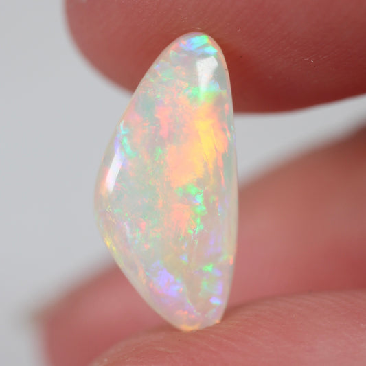 1.74ct (14.2x6.9x2.9mm) White Opal