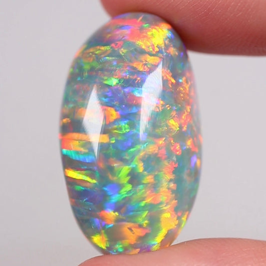 40ct (28.8x16.8x14.8mm) Dark Crystal