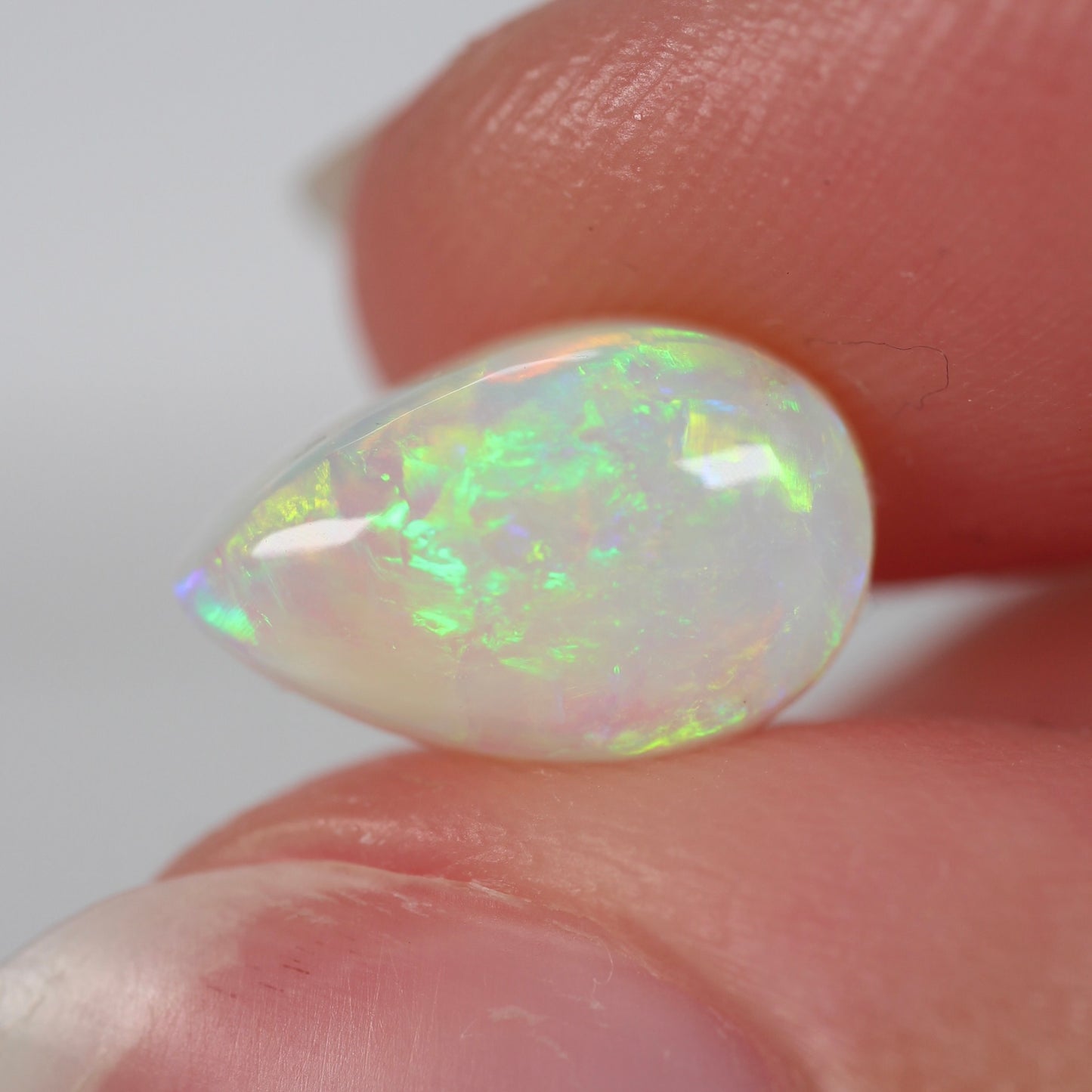 2.35ct (11.7x7.5x4.3mm) Crystal Opal