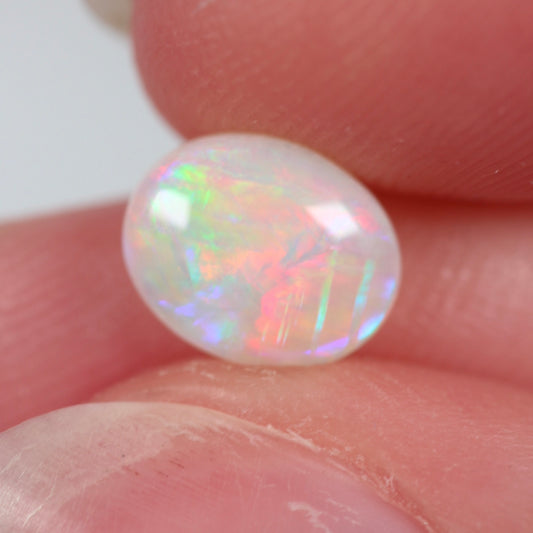 0.94ct (8x6.5x2.8mm) White Opal