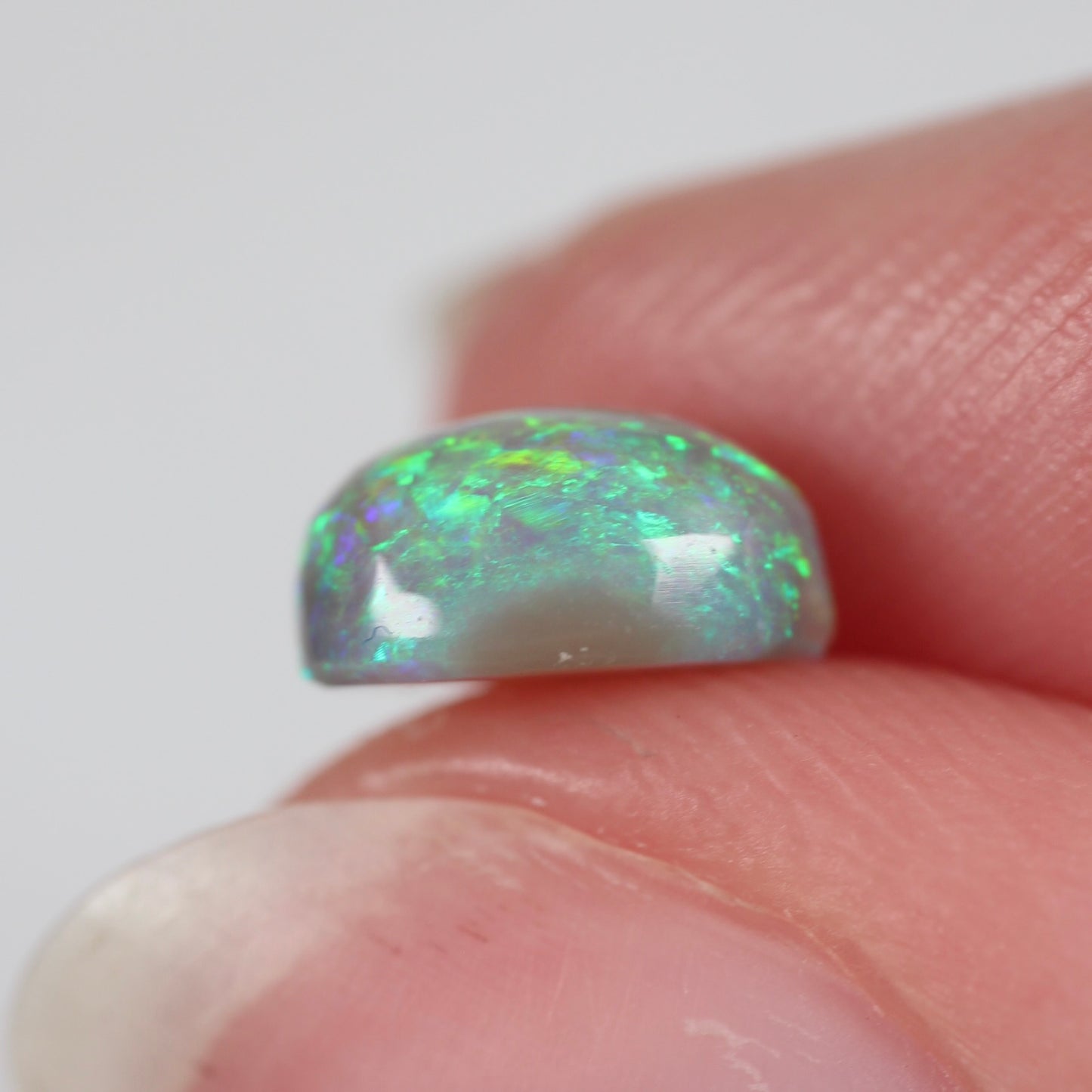 1.15ct (7.8x5.8x3.9mm) Dark Crystal