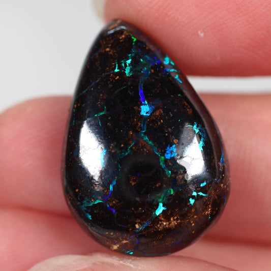 26ct (23.5x16x7.2mm) Boulder Opal
