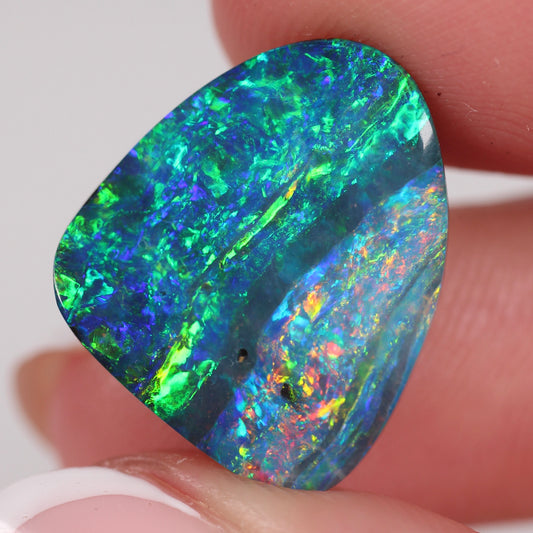 9.41ct (18.5x15.2x5.8mm) Boulder Opal