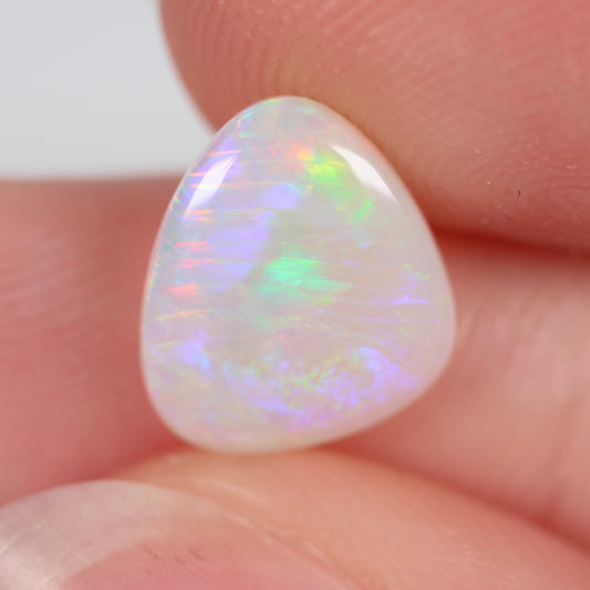 1.65ct (10.8x9.2x2.8mm) White Opal