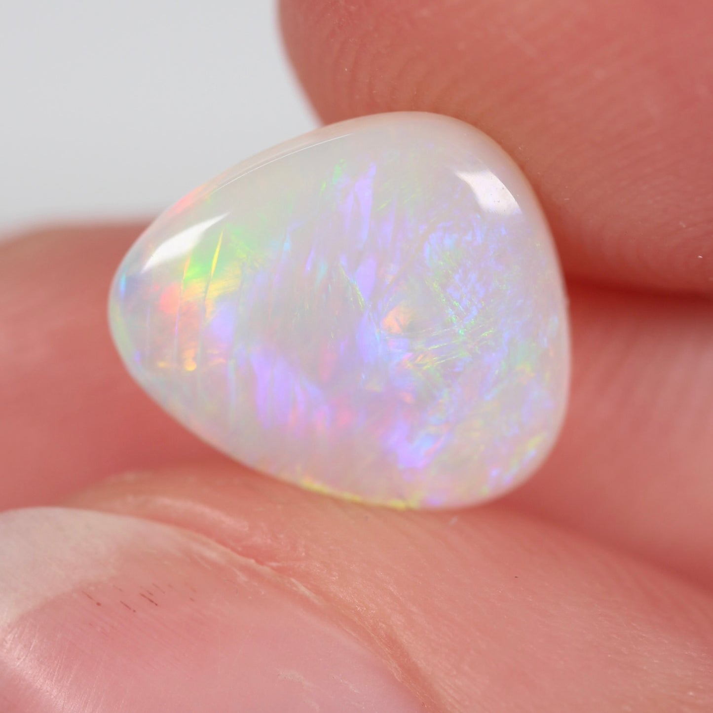 1.65ct (10.8x9.2x2.8mm) White Opal