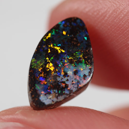 2.29ct (11.3x6.9x3mm) Boulder Opal