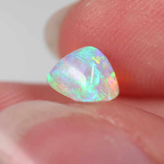 0.84ct (5.8x5.5x4.5mm) Crystal Opal