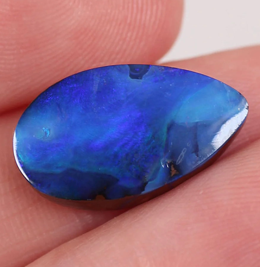 7.6ct (10.2x17.7x4.4mm) Boulder Opal
