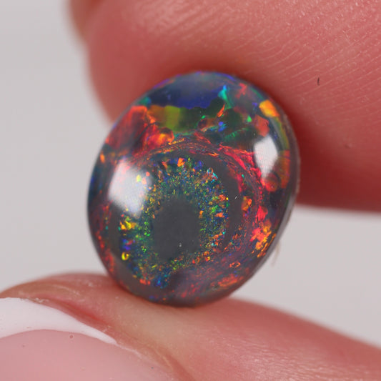 2.85ct (11x9.2x4.5mm) Black Opal
