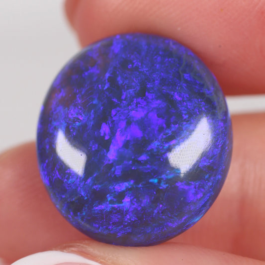 16.04ct (19.1x17x8.4mm) Black Opal