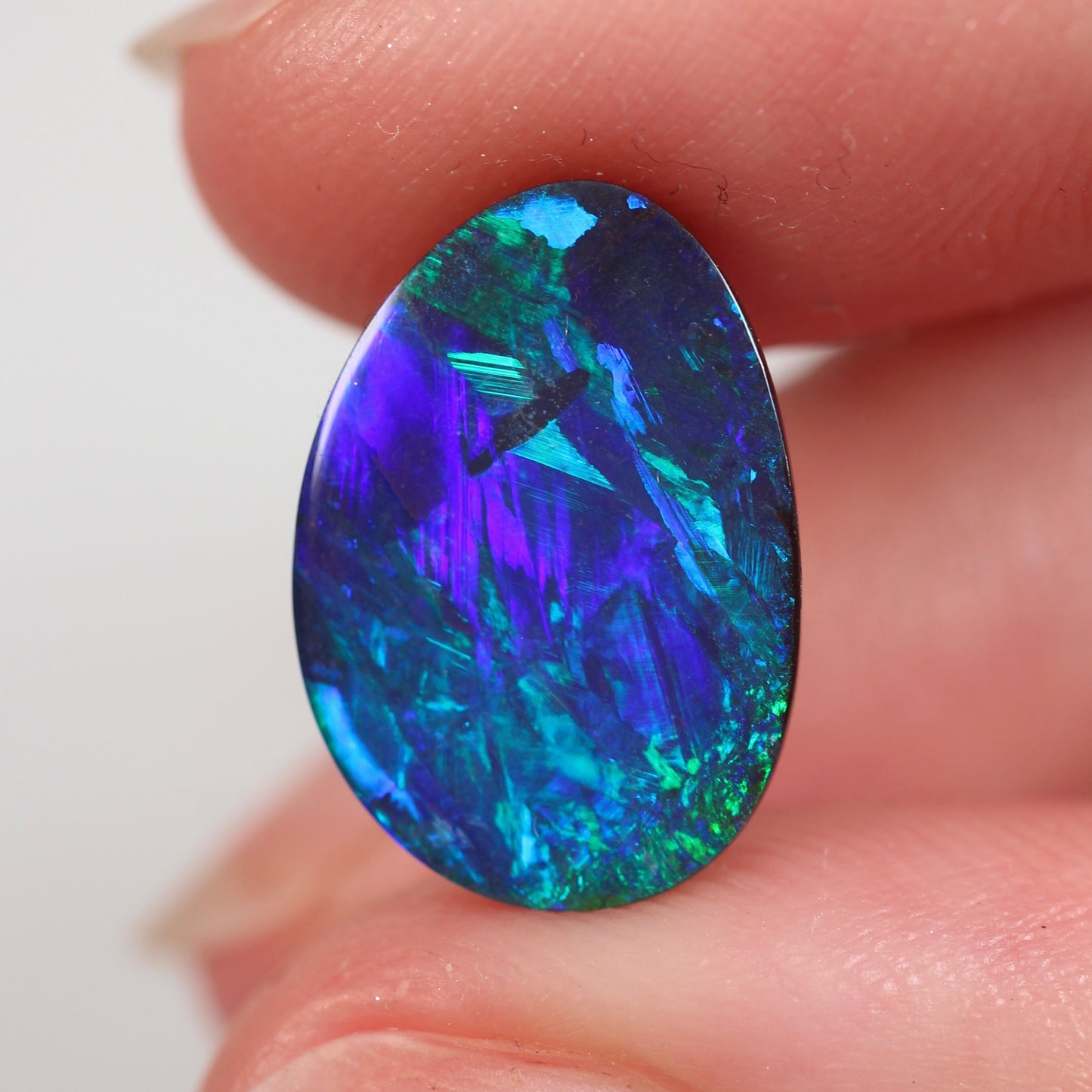 6.6ct (15.2 x 10.7 x 3.6mm) Boulder Opal
