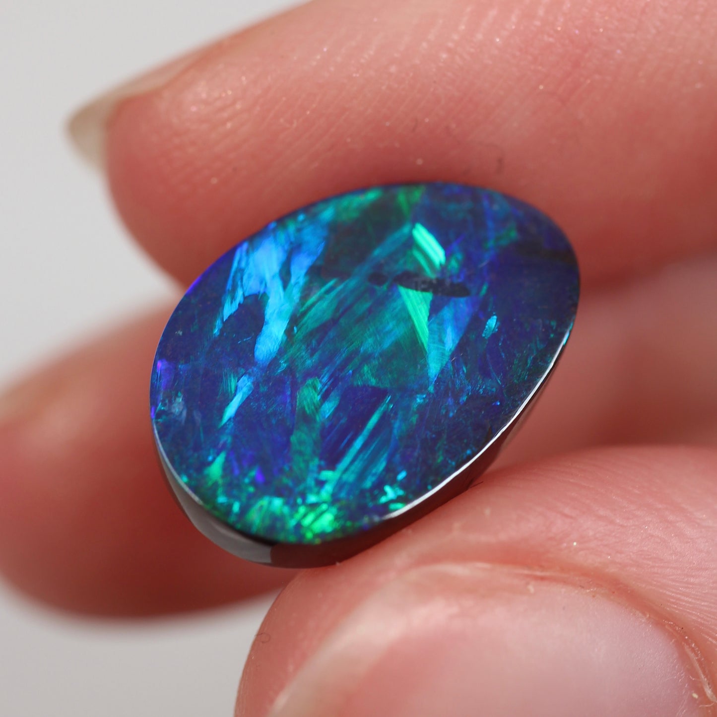 6.6ct (15.2 x 10.7 x 3.6mm) Boulder Opal