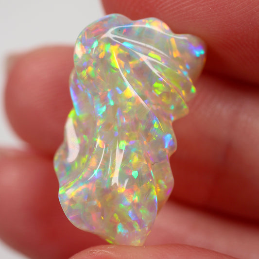 9.2ct (21.8x12.8x9.2mm) Crystal Opal