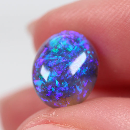 2.1cts (10.5x8.5x4mm) Dark Crystal