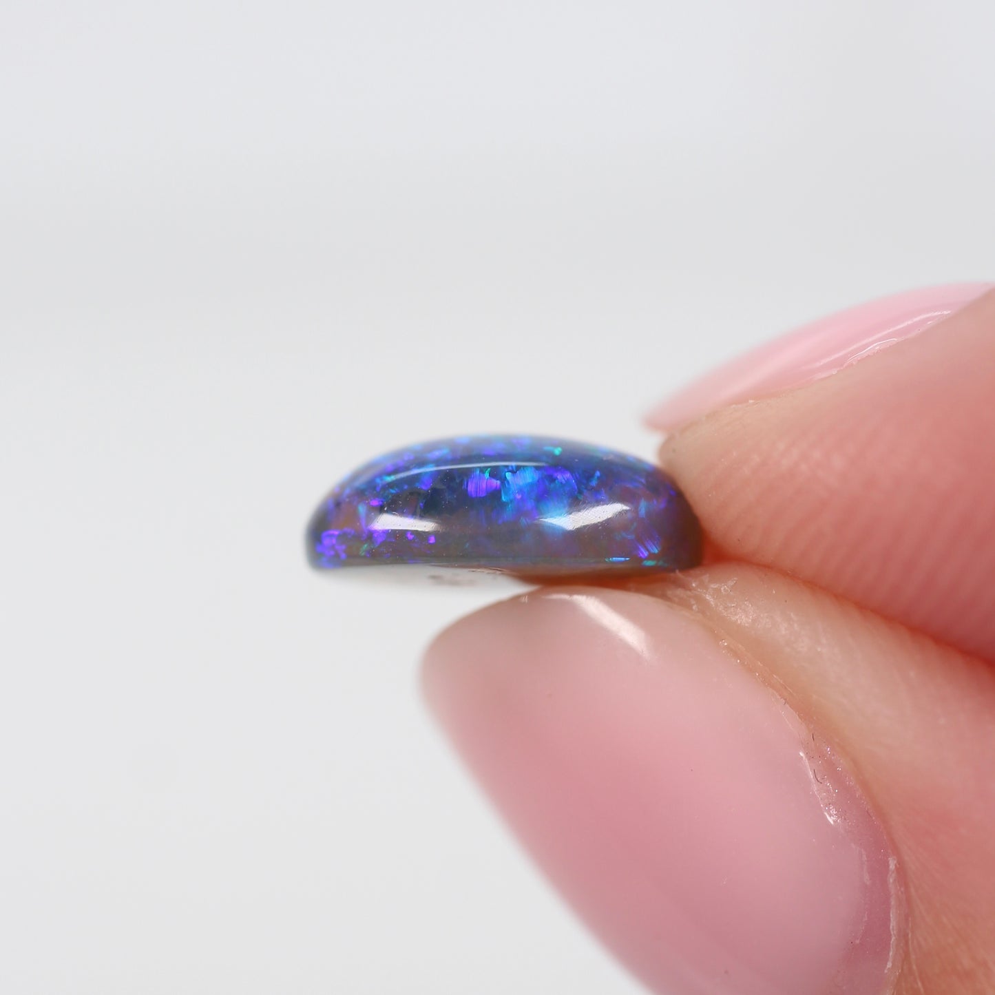 2.1cts (10.5x8.5x4mm) Dark Crystal