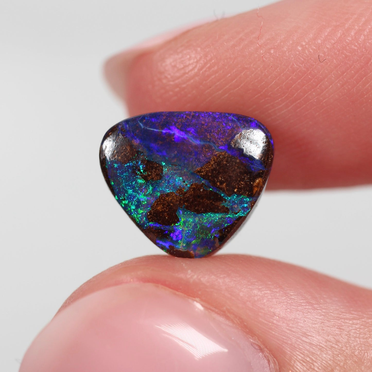 3.3ct (10.8x9.3x3.5mm) Boulder Opal