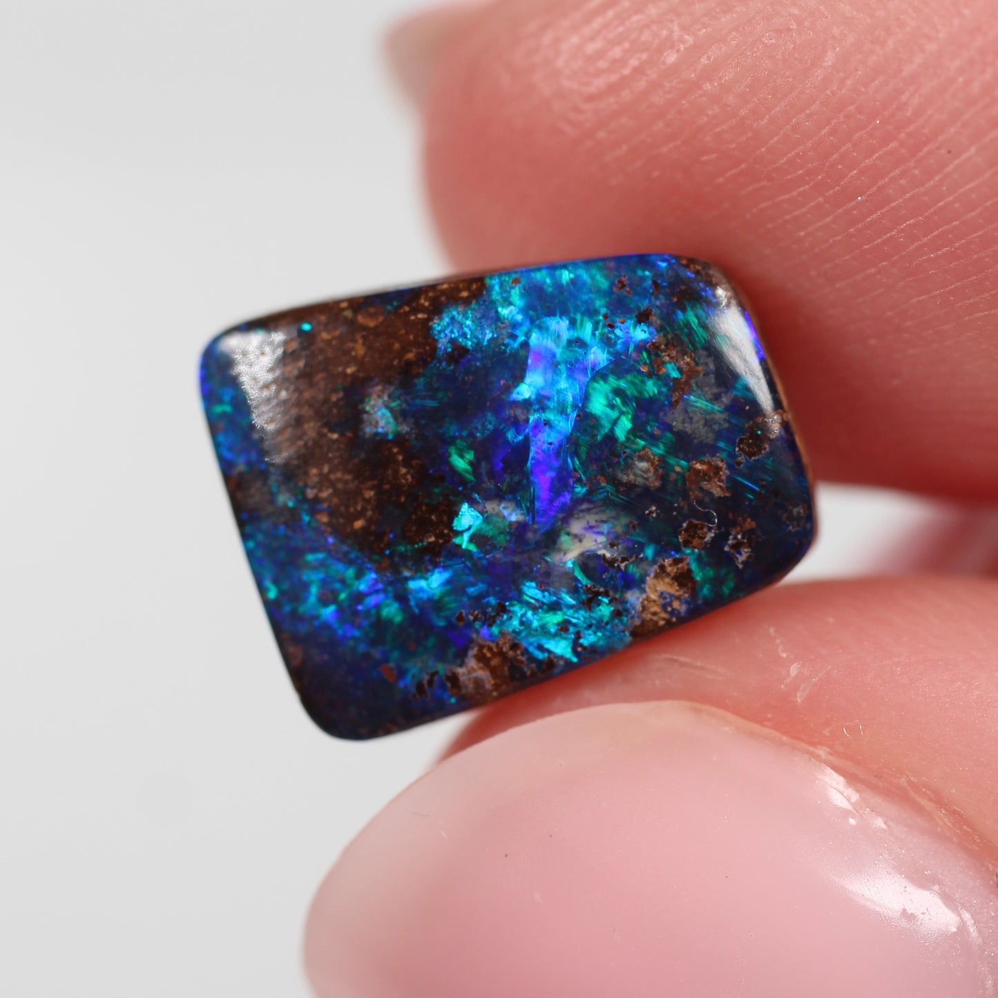 4ct (11.2x9.0x3.8mm) Boulder Opal
