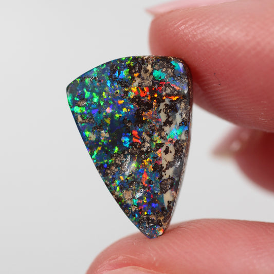 5.35ct (16.0x10.7x4.1mm) Boulder Opal