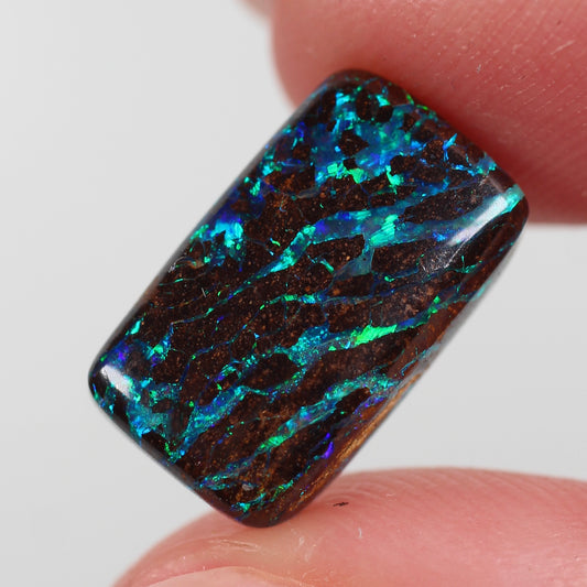 5.1ct (14.0x8.3x3.8mm) Boulder Opal