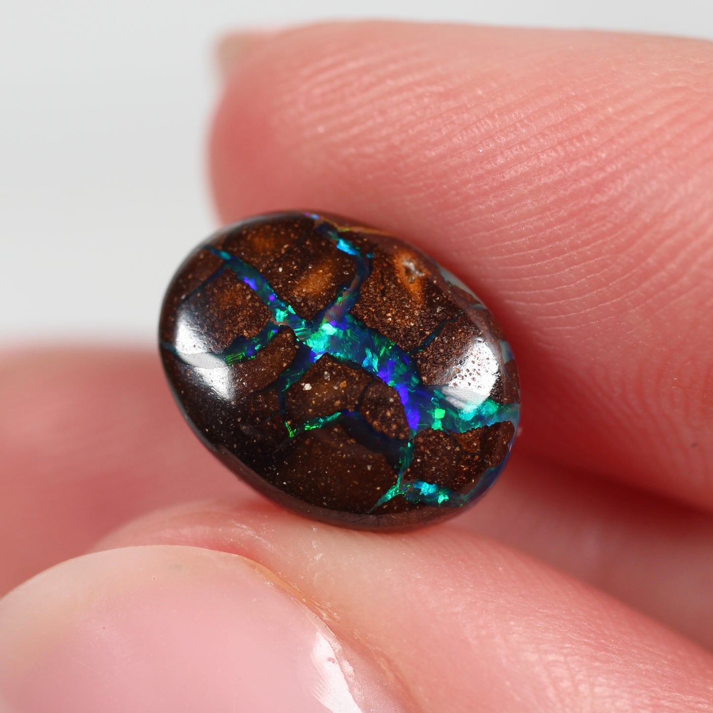 4ct (11.6x8.9x4.4mm) Boulder Opal