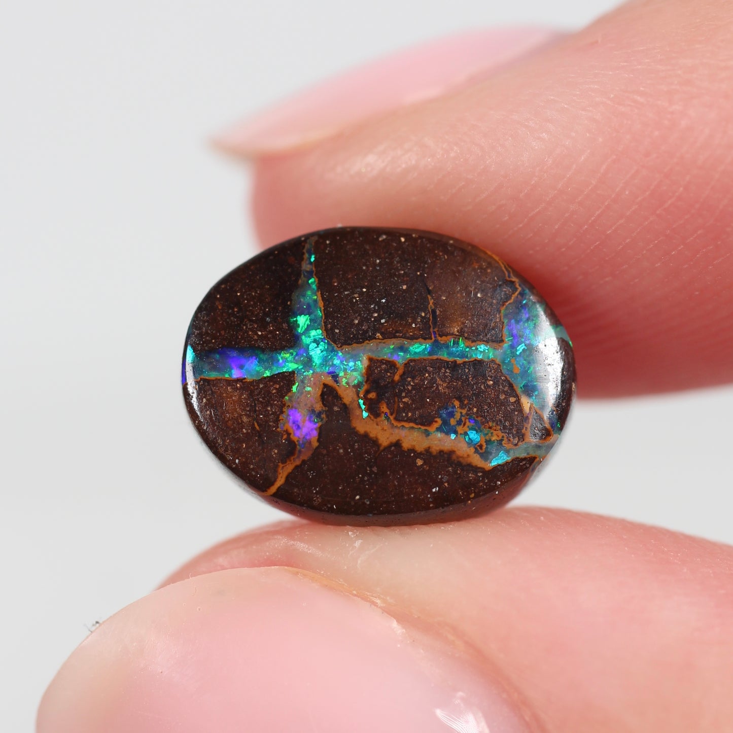 4ct (11.6x8.9x4.4mm) Boulder Opal