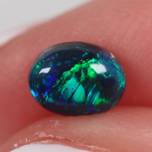 0.71ct (6.8 x 5.2 x 3.0mm) Black Opal